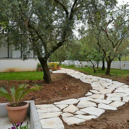 Il Girasole Formia Guesthouse Rooms מראה חיצוני תמונה