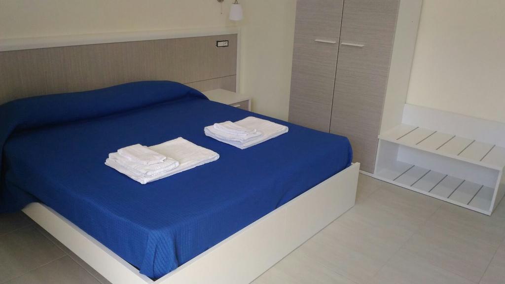 Il Girasole Formia Guesthouse Rooms מראה חיצוני תמונה