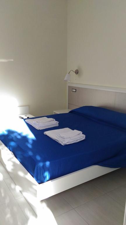 Il Girasole Formia Guesthouse Rooms מראה חיצוני תמונה