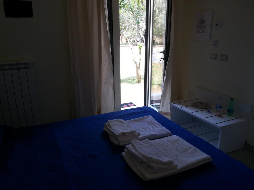 Il Girasole Formia Guesthouse Rooms מראה חיצוני תמונה