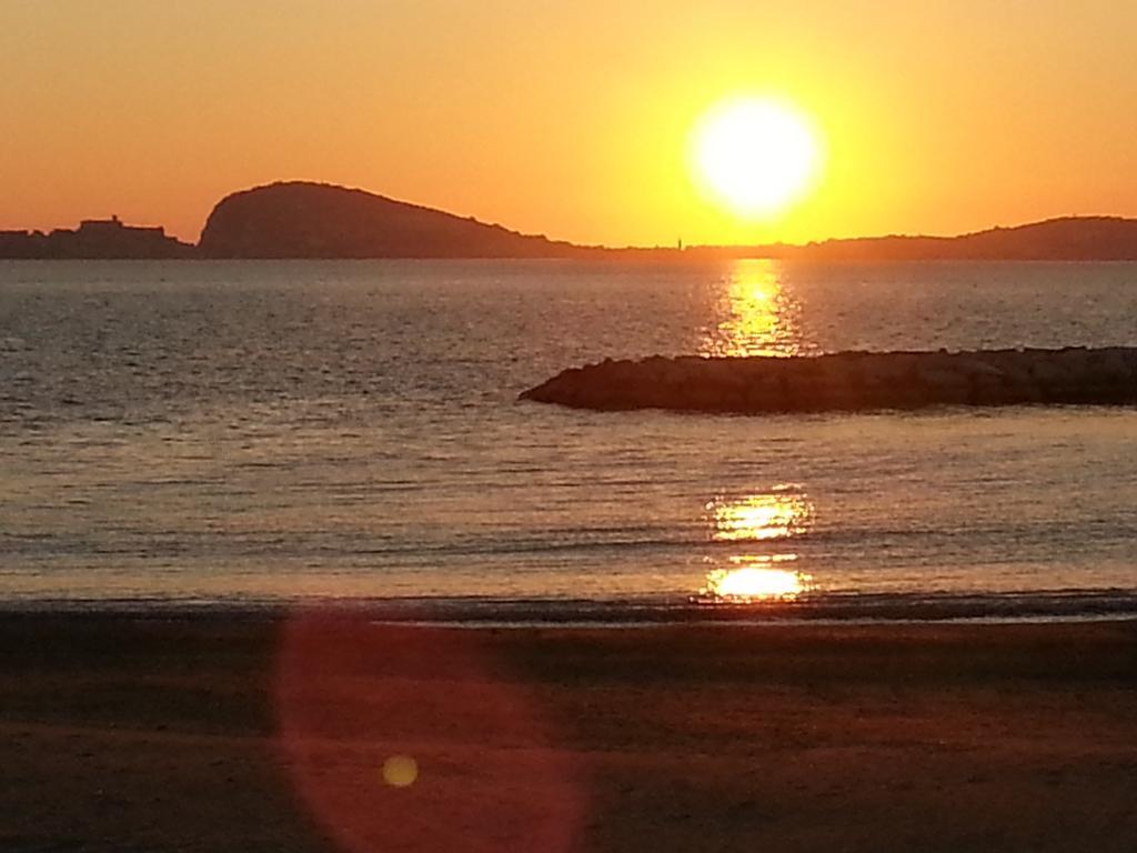 Il Girasole Formia Guesthouse Rooms מראה חיצוני תמונה
