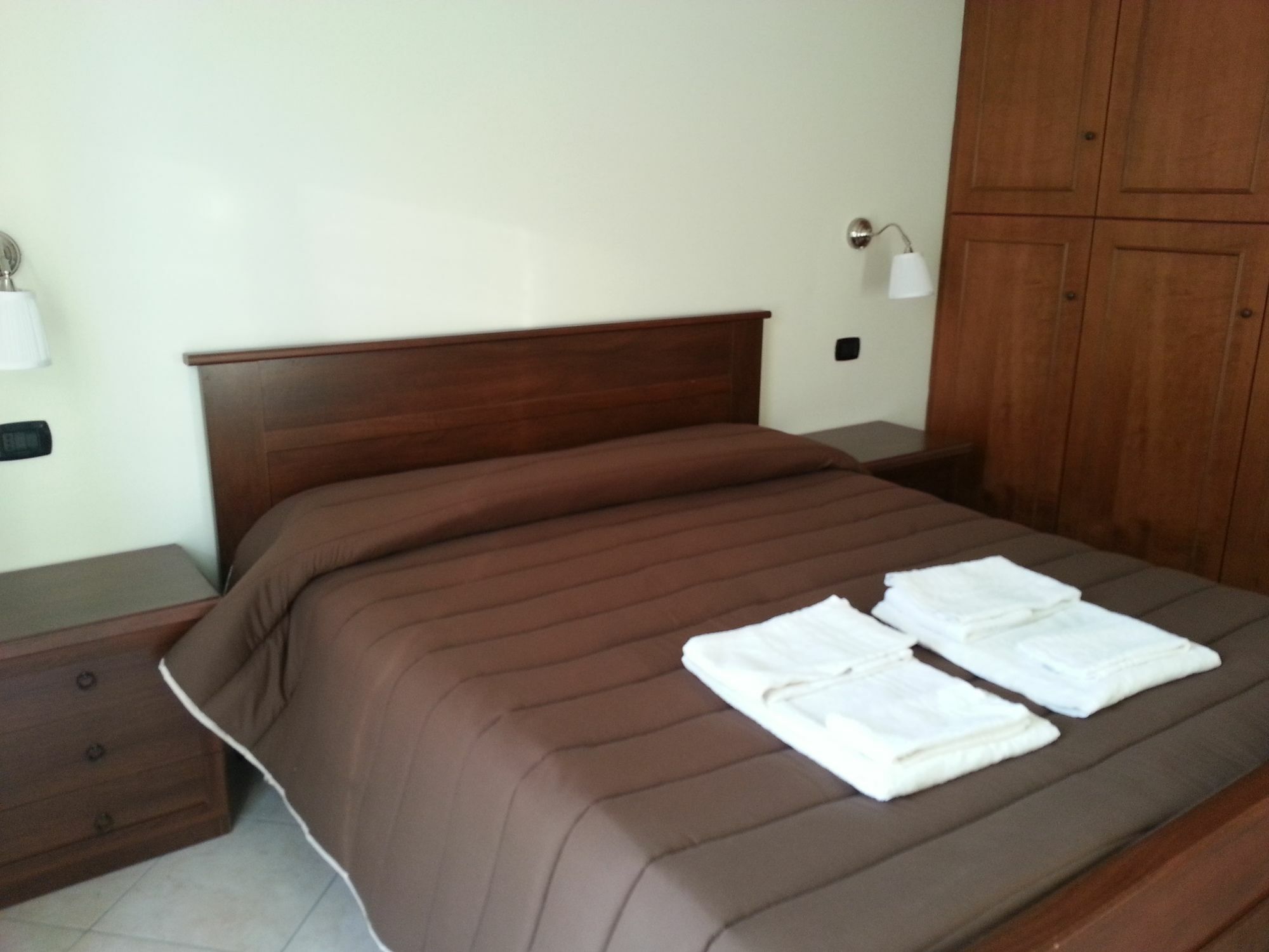 Il Girasole Formia Guesthouse Rooms מראה חיצוני תמונה